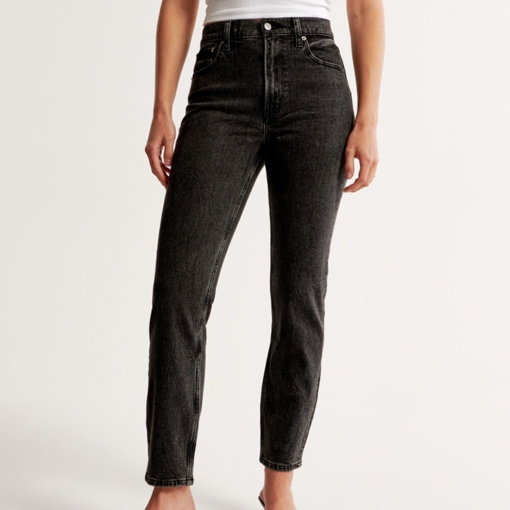 Abercrombie High Rose Mom Jean